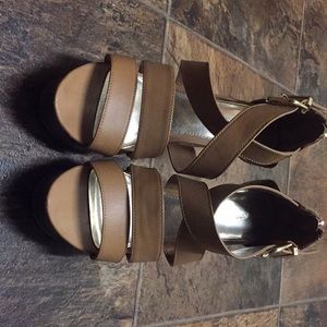 Wedge heels